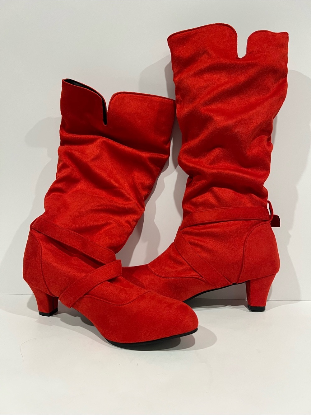 Women's Red Mid-Calf Slouch Heeled Boots
